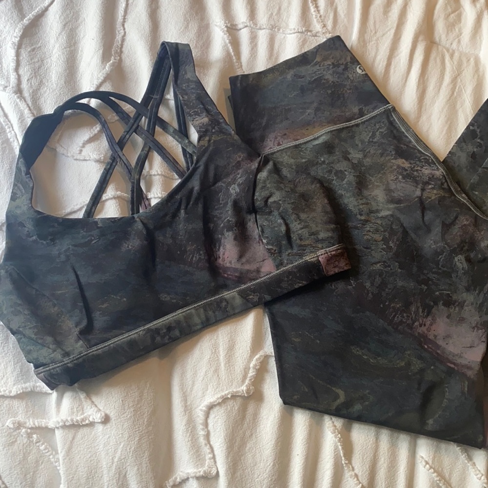 Lululemon Wunder Under Set sz 6. Like new.